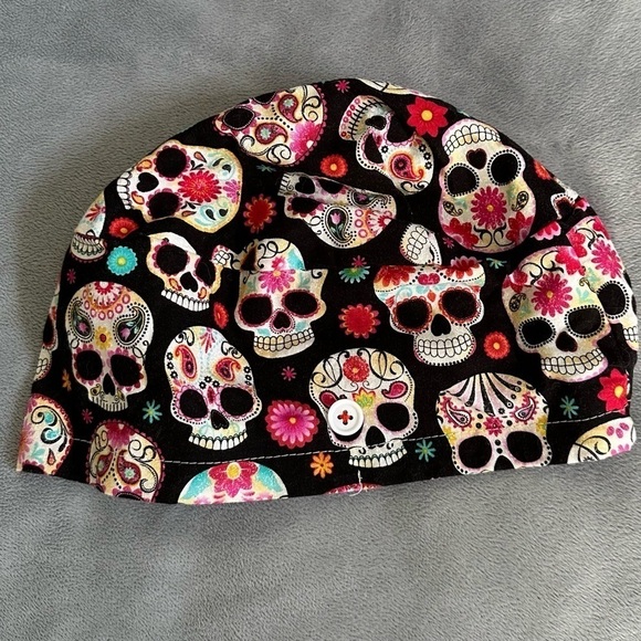 🆕 Woman’s “Sugar Sculls” Handmade Scull/Scrub Cap - Picture 2 of 14